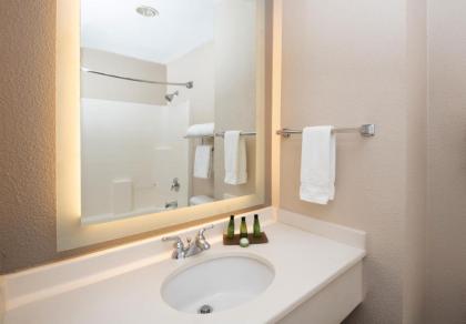 Larkspur Landing Pleasanton-An All-Suite Hotel - image 2