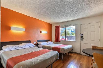 Motel 6-Pleasanton CA - image 13