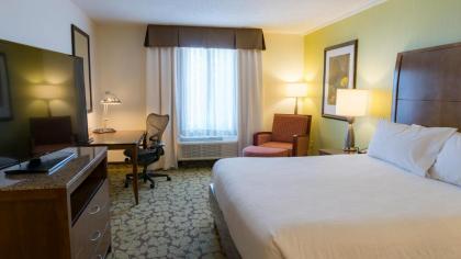 Hilton Garden Inn Plymouth - image 2