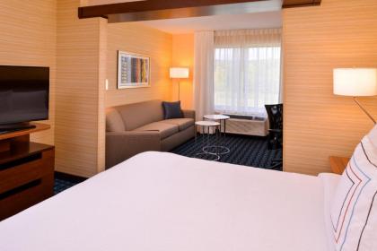 Fairfield Inn & Suites by Marriott Plymouth White Mountains - image 12