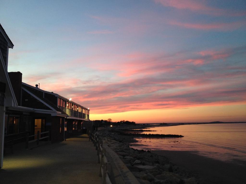 Pilgrim Sands on Long Beach - main image