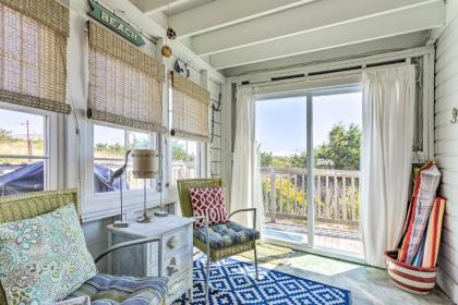 Plymouth Cottage with Deck Grill and Ocean Views - image 6