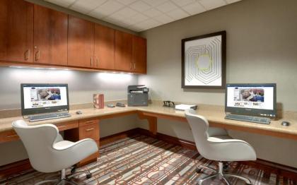 Hampton Inn & Suites Pocatello - image 6