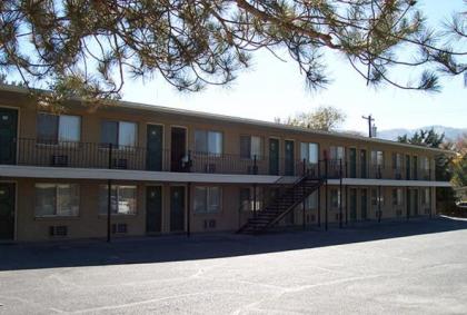 Thunderbird Motel - image 12