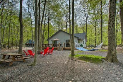 Pocono Paradise with Game Room Steps to Lake! - image 11