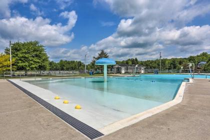 Quaint Lake Cottage with Pool and Beach Access! - image 5