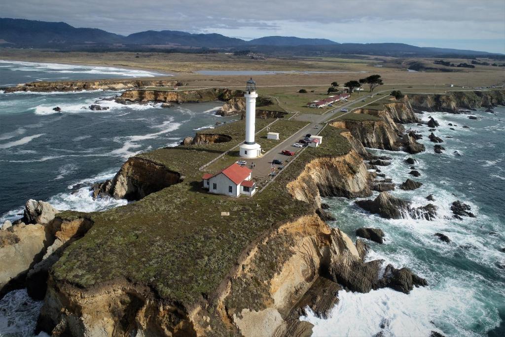 Point Arena Lighthouse - main image