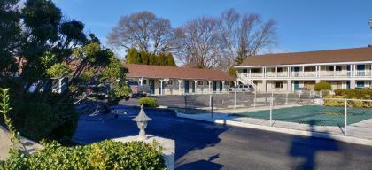 Point Pleasant Inn - image 3