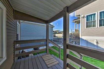 Chic Cottage with Yard Walk to Beach Boardwalk - image 10