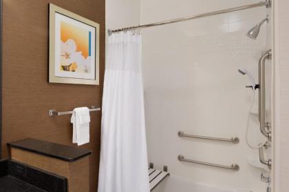 Fairfield Inn & Suites Youngstown Boardman Poland - image 4