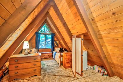 Charming A-Frame Cabin about 4 Mi to Jenkinson Lake! - image 14