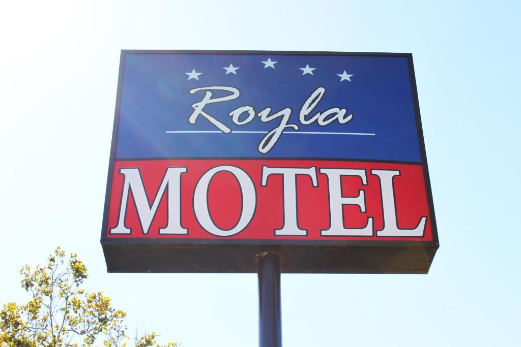 Royla Motel - image 2