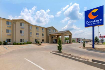 Comfort Inn & Suites Ponca City near Marland Mansion - image 7