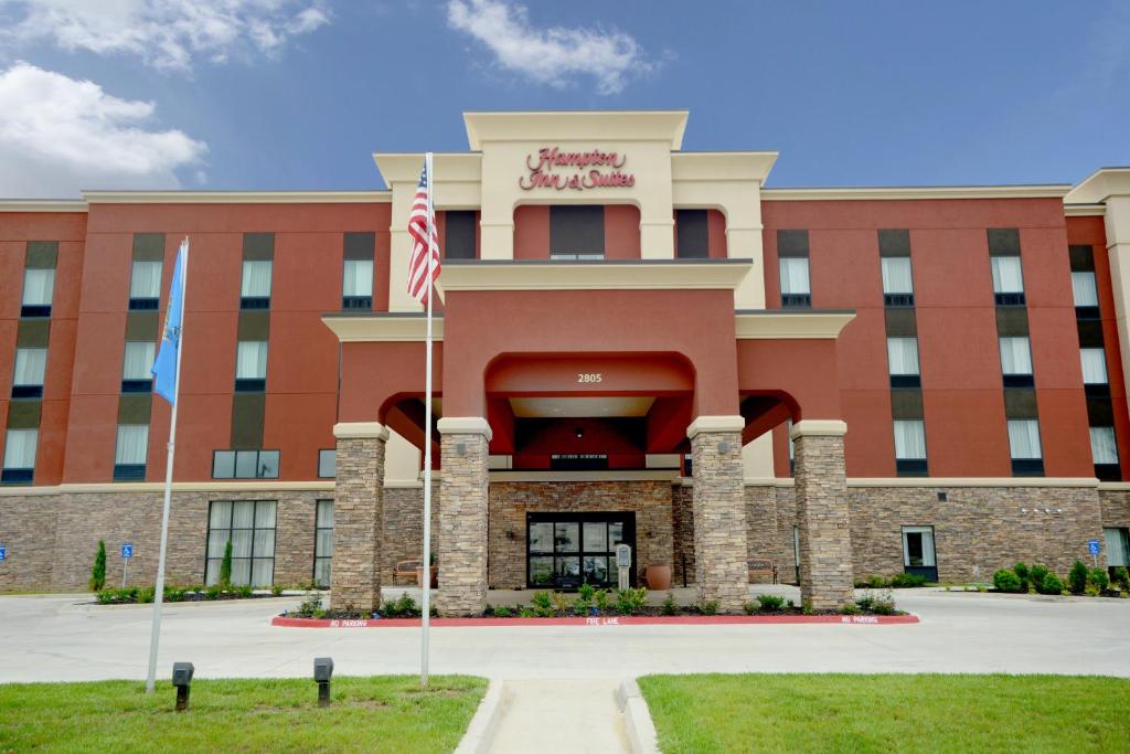 Hampton Inn & Suites Ponca City - main image