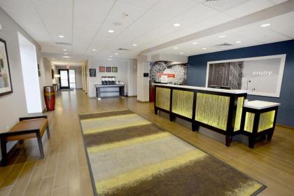 Hampton Inn & Suites Ponca City - image 12