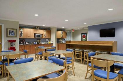 Microtel Inn & Suites By Wyndham Ponchatoula/Hammond - image 4