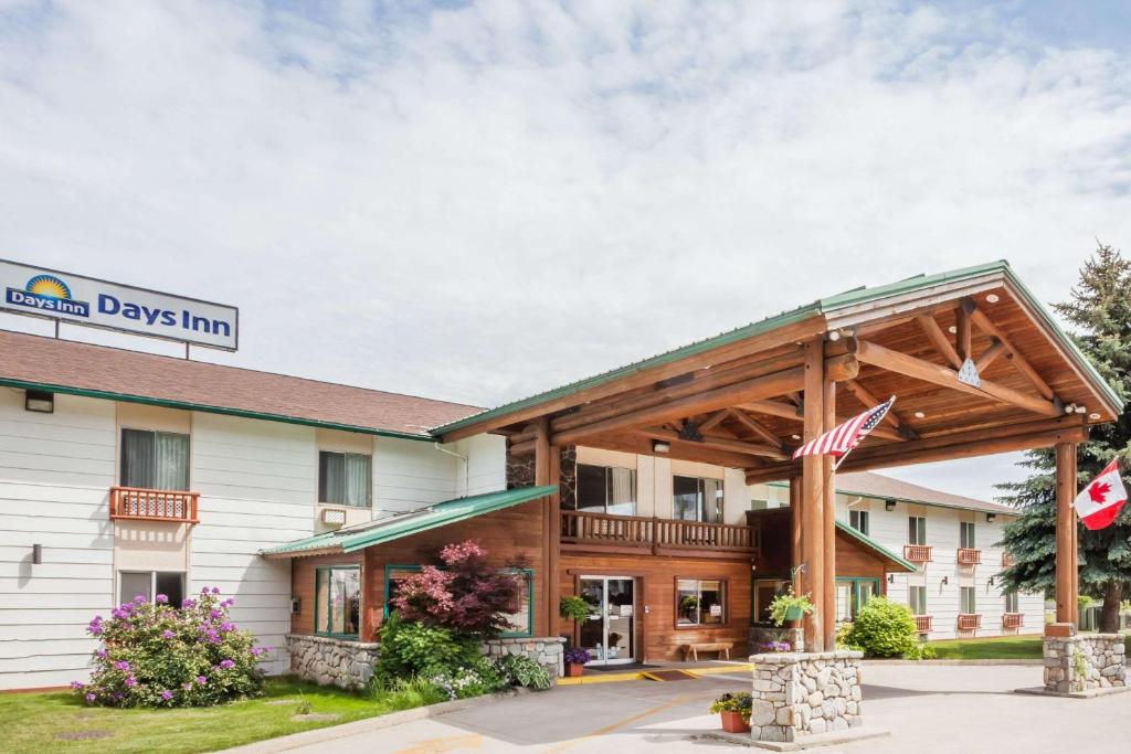 Days Inn by Wyndham Sandpoint - main image