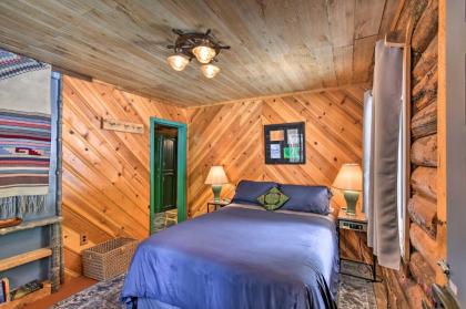 Dreamtime Cabin with Deck in Sequoia Natl Forest! - image 10