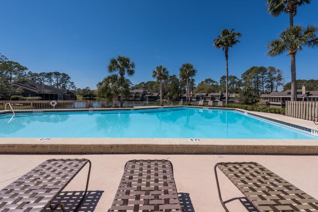 Fishermans Cove 45 WiFi End Unit 2 Bedrooms Sleeps 6 - image 2