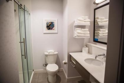 Hampton Inn-Pontiac - image 9