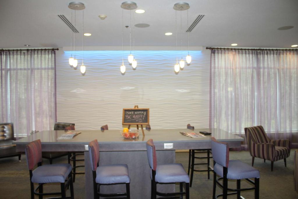 Best Western Premier I-95 Savannah Airport/ Pooler West - image 7