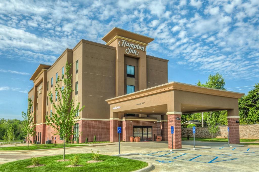 Hampton Inn Poplar Bluff - main image