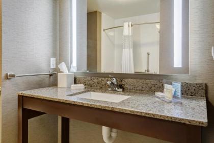 Hampton Inn Poplar Bluff - image 11