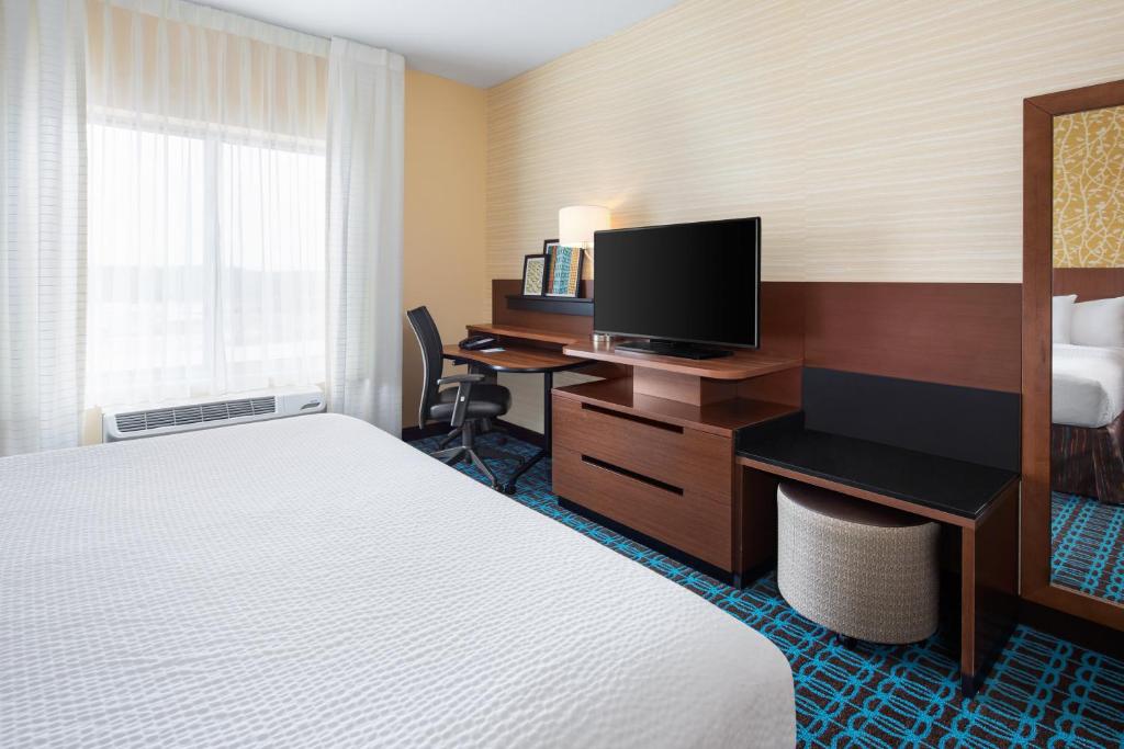 Fairfield Inn & Suites by Marriott Poplar Bluff - image 4