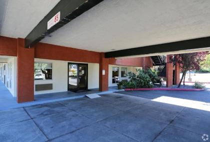 Olympic Inn & Suites Port Angeles - image 6