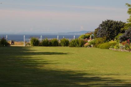 Sea Cliff Gardens - image 15