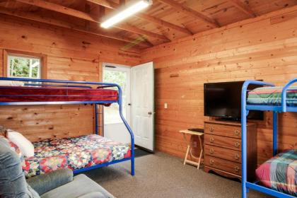 Port Angeles Blue Mountain Lodge with Bunkhouse - image 13