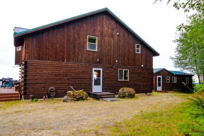 Port Angeles Blue Mountain Lodge with Bunkhouse - image 3