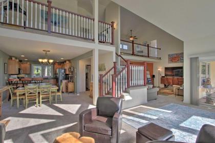 Port Angeles Hideaway with Hot Tub and Game Room! - image 7