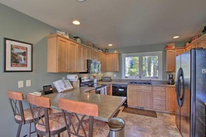 Port Angeles Hideaway with Hot Tub and Game Room! - image 9