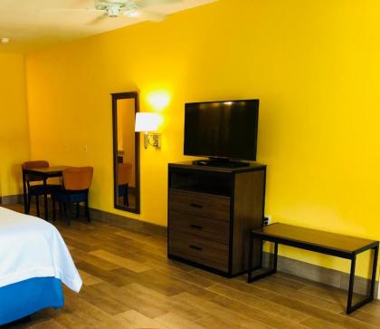 Days Inn by Wyndham Port Aransas TX - image 3