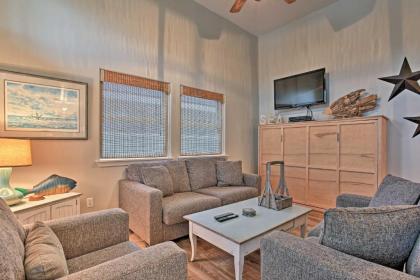 Port Aransas Home with Pool - Walk to Sandpoint Beach - image 2