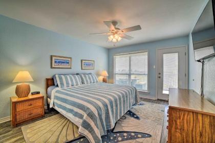 Pet-Friendly Condo with Deck Snowbirds Welcome - image 11