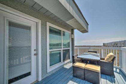 Pet-Friendly Condo with Deck Snowbirds Welcome - image 16