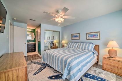 Pet-Friendly Condo with Deck Snowbirds Welcome - image 18