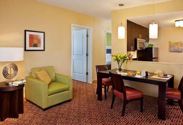 TownePlace Suites by Marriott Beaumont Port Arthur - image 7