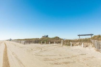 Cake by the Ocean at Seagrass - image 2