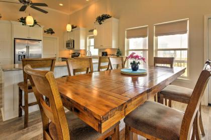 Texas Beach House with Views Ferry to Galveston! - image 7