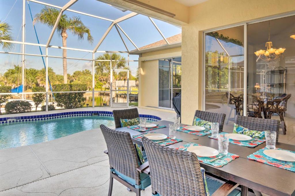 Port Charlotte Home on Canal with Lanai and Pool! - image 6