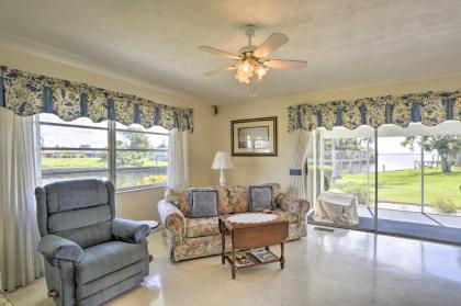 Waterfront Port Charlotte Cottage with Dock Bch 2 Mi - image 14