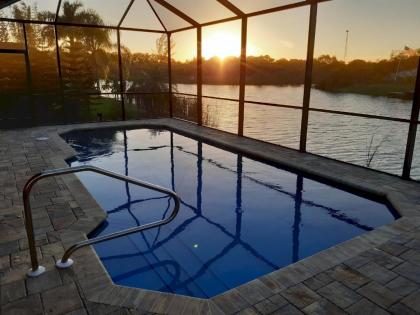 Stunning BRAND NEW 3 bed home fabulous pool overlooking river - image 13