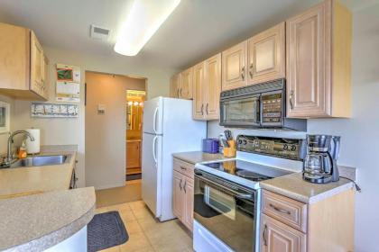 Charming Port Clinton Condo with Community Amenities - image 10