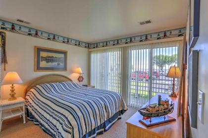 Charming Port Clinton Condo with Community Amenities - image 13