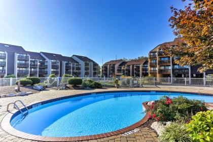 Lakeside Port Clinton Condo with Pool Access and View! - image 14