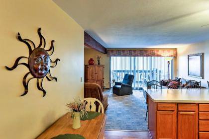 Lakeside Port Clinton Condo with Pool Access and View! - image 9