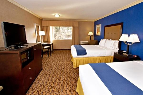 Holiday Inn Express Port Hueneme an IHG Hotel - image 2